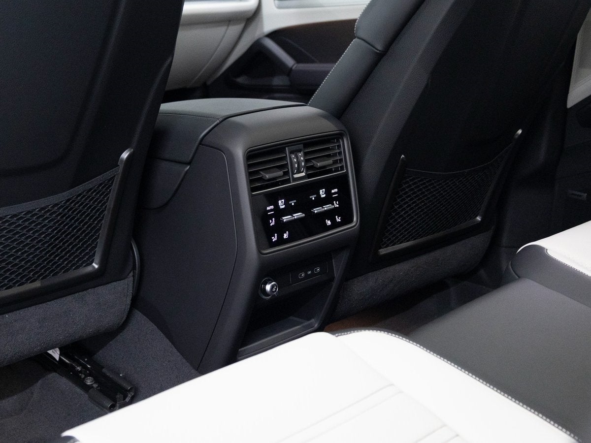 2026 Porsche Cayenne Base