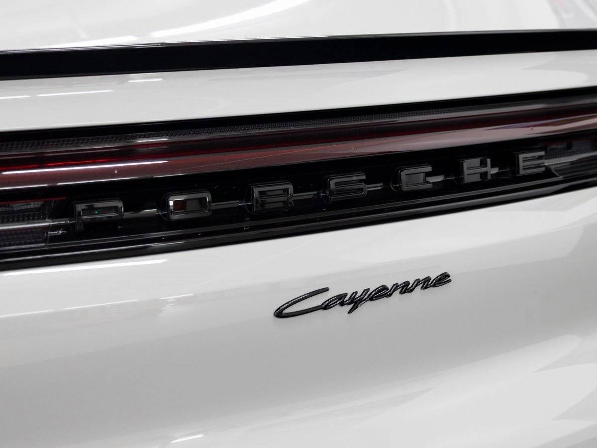 2026 Porsche Cayenne Base