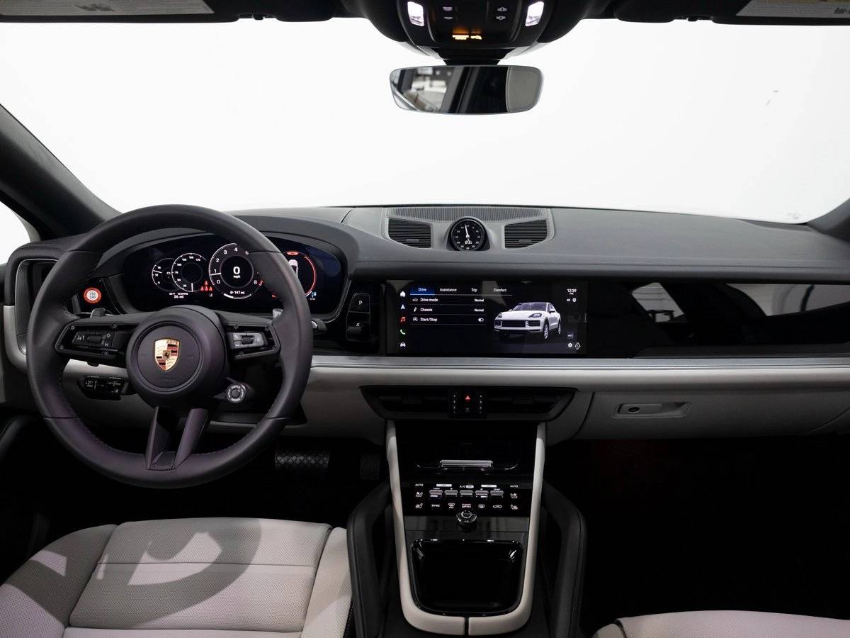 2026 Porsche Cayenne Base