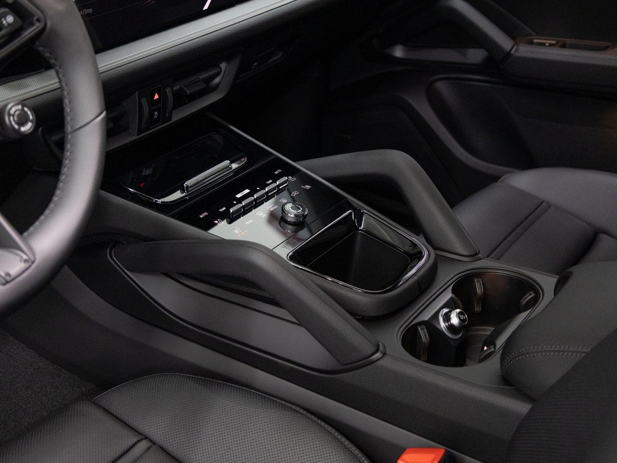 2026 Porsche Cayenne Base