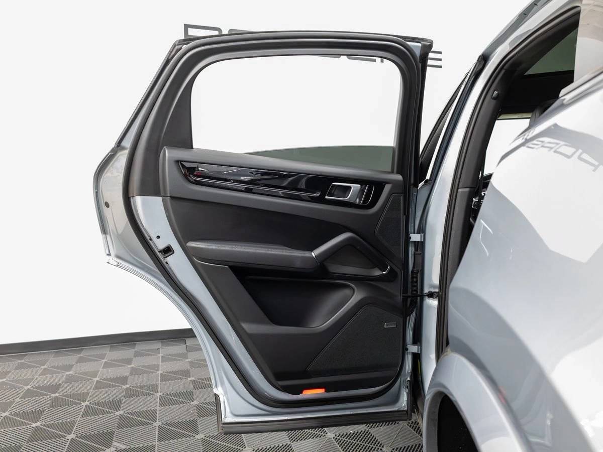 2020 Porsche Cayenne Cayenne Coupe