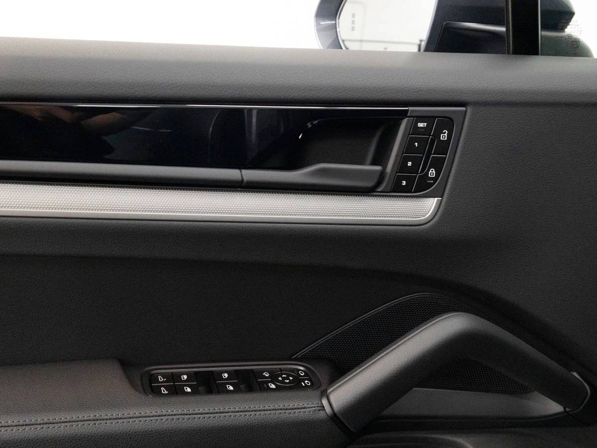 2026 Porsche Cayenne Coupe