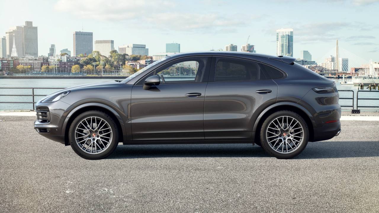 2022 Porsche Cayenne Base