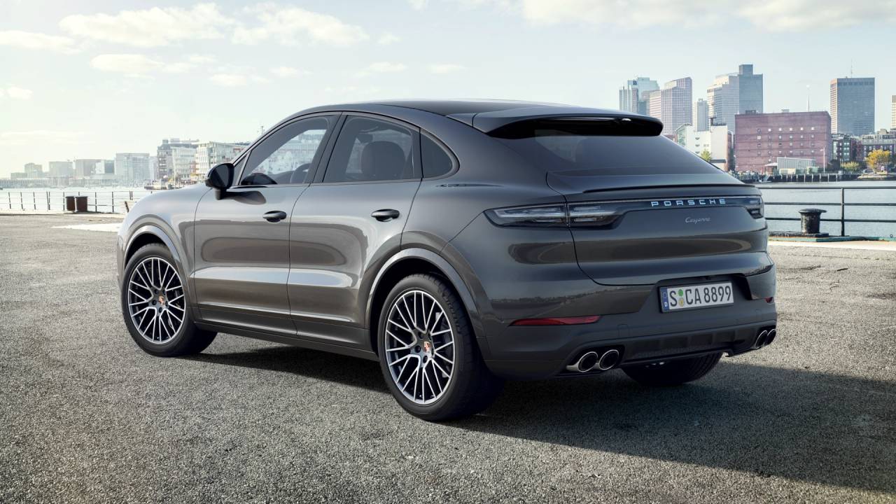 2022 Porsche Cayenne Base