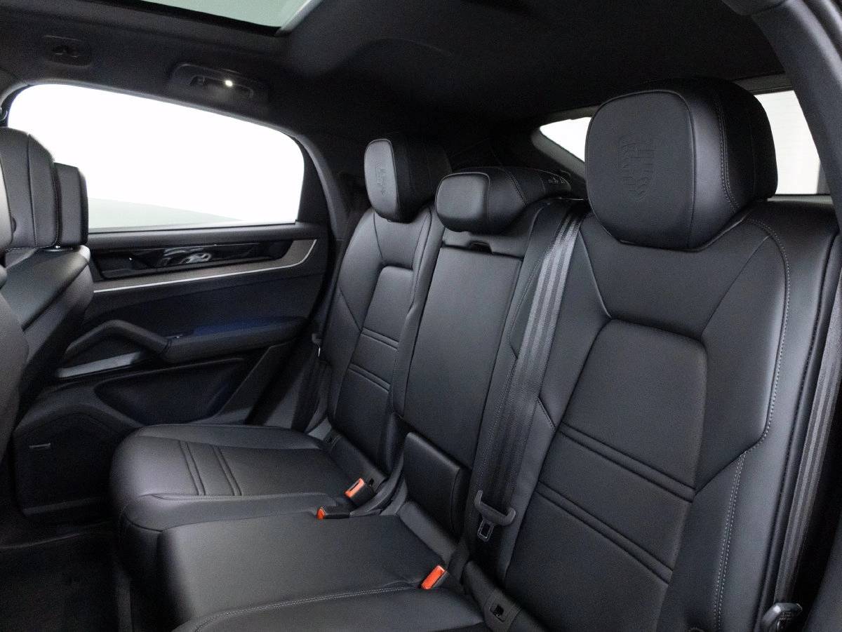2026 Porsche Cayenne Cayenne Coupe