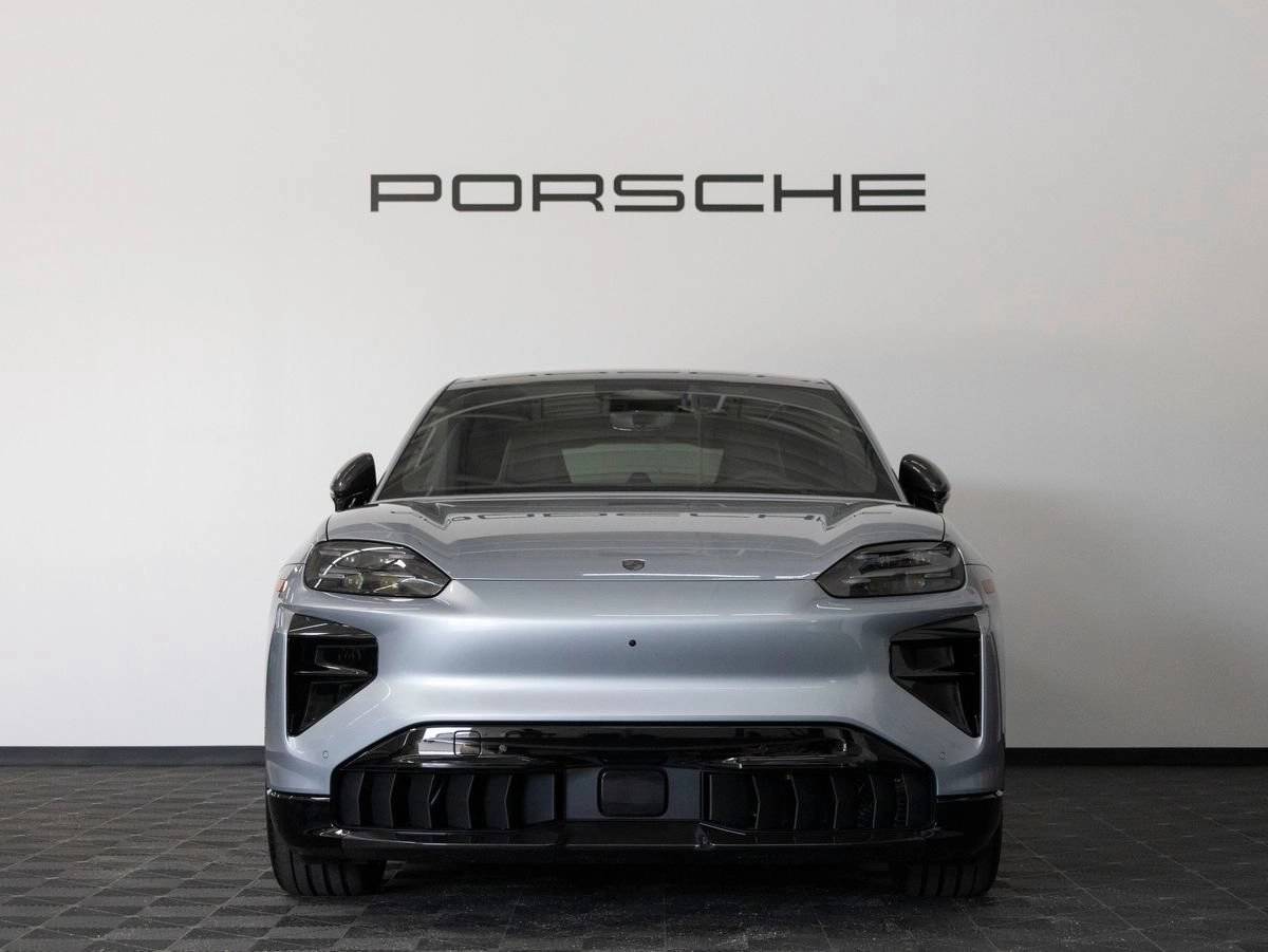 2026 Porsche Cayenne Cayenne Turbo Coupe Electric