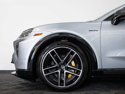 2026 Porsche Cayenne Cayenne Turbo Coupe Electric
