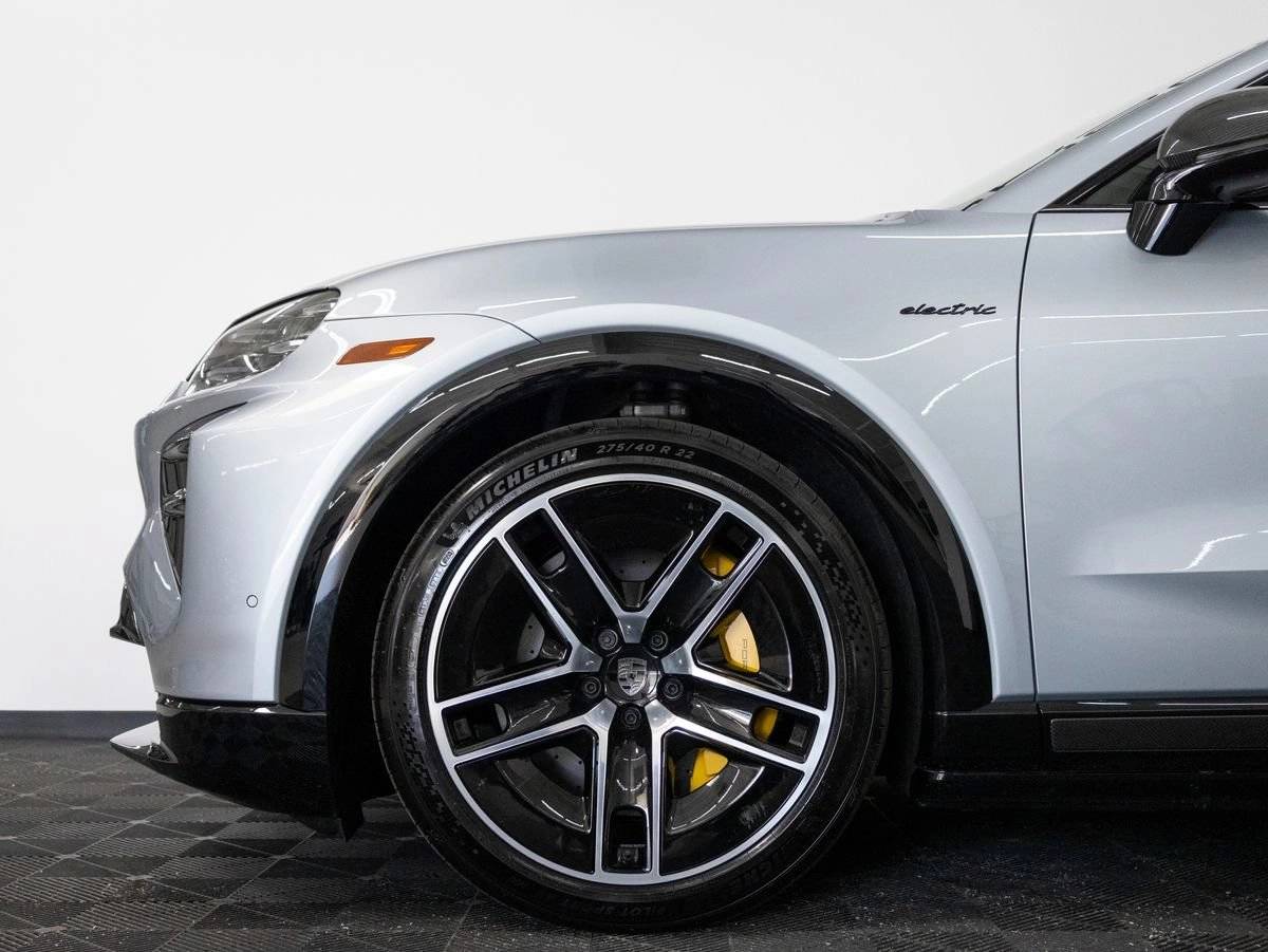 2026 Porsche Cayenne Cayenne Turbo Coupe Electric