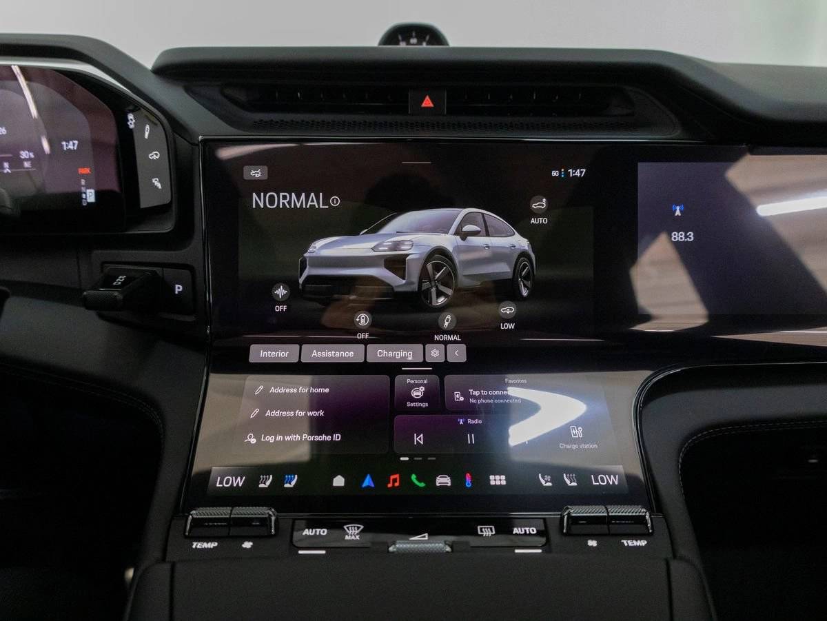 2026 Porsche Cayenne Cayenne Turbo Coupe Electric