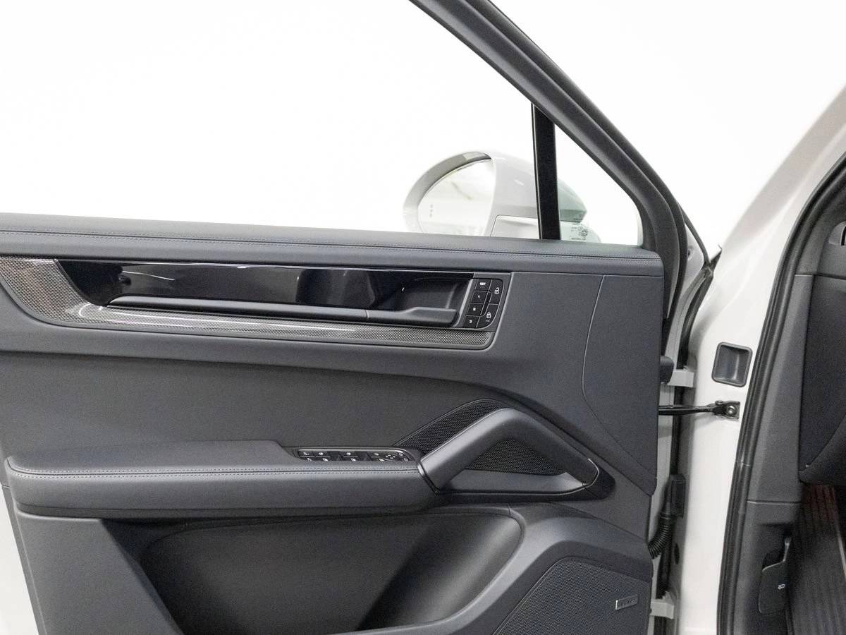 2026 Porsche Cayenne Cayenne GTS Coupe