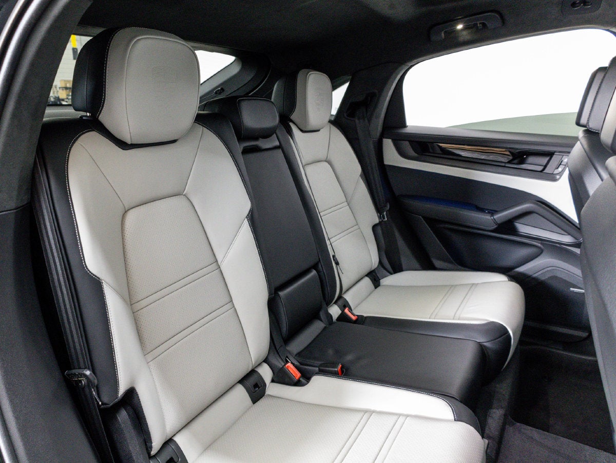 2026 Porsche Cayenne Cayenne GTS Coupe