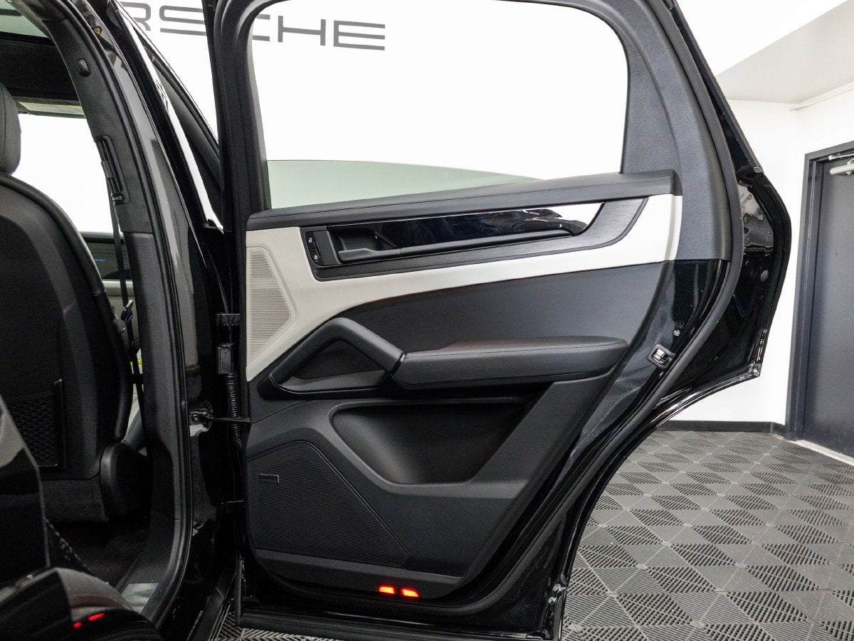 2026 Porsche Cayenne Cayenne GTS Coupe