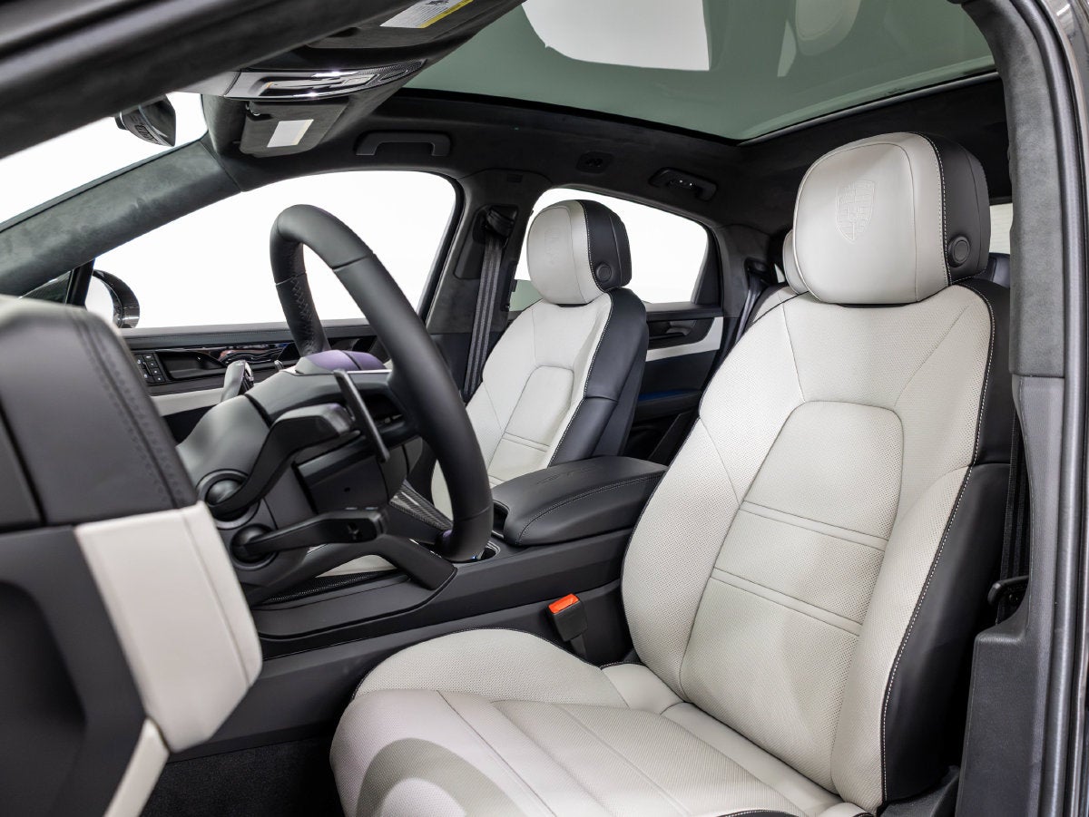 2026 Porsche Cayenne Cayenne GTS Coupe
