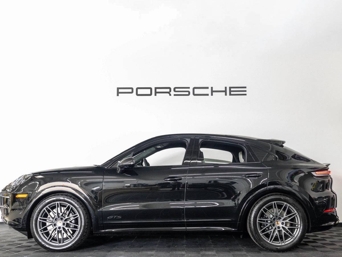 2026 Porsche Cayenne Cayenne GTS Coupe