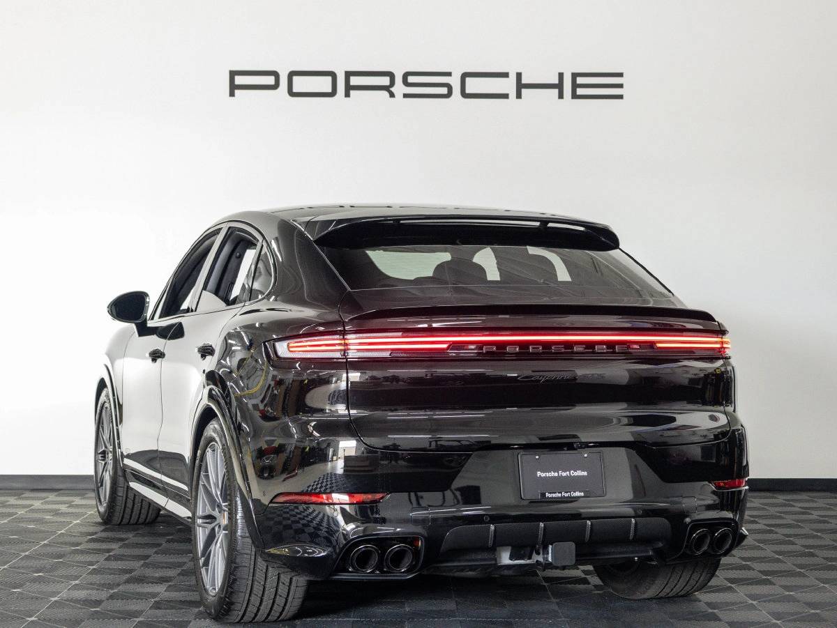 2026 Porsche Cayenne Cayenne GTS Coupe
