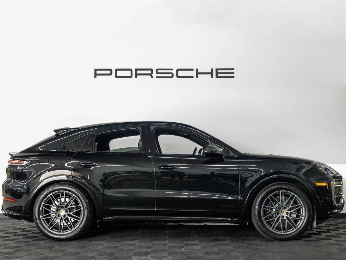 2026 Porsche Cayenne Cayenne GTS Coupe