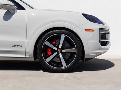 2026 Porsche Cayenne GTS