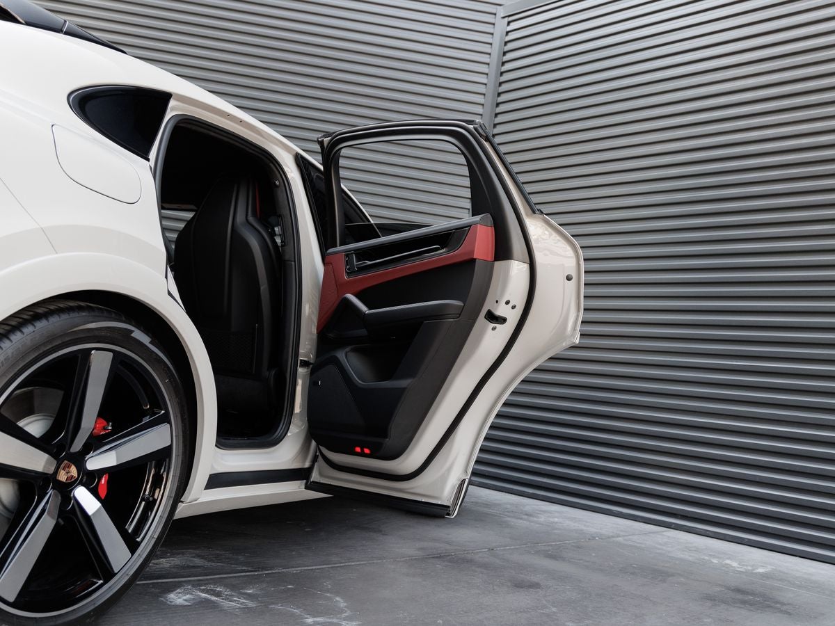 2026 Porsche Cayenne GTS