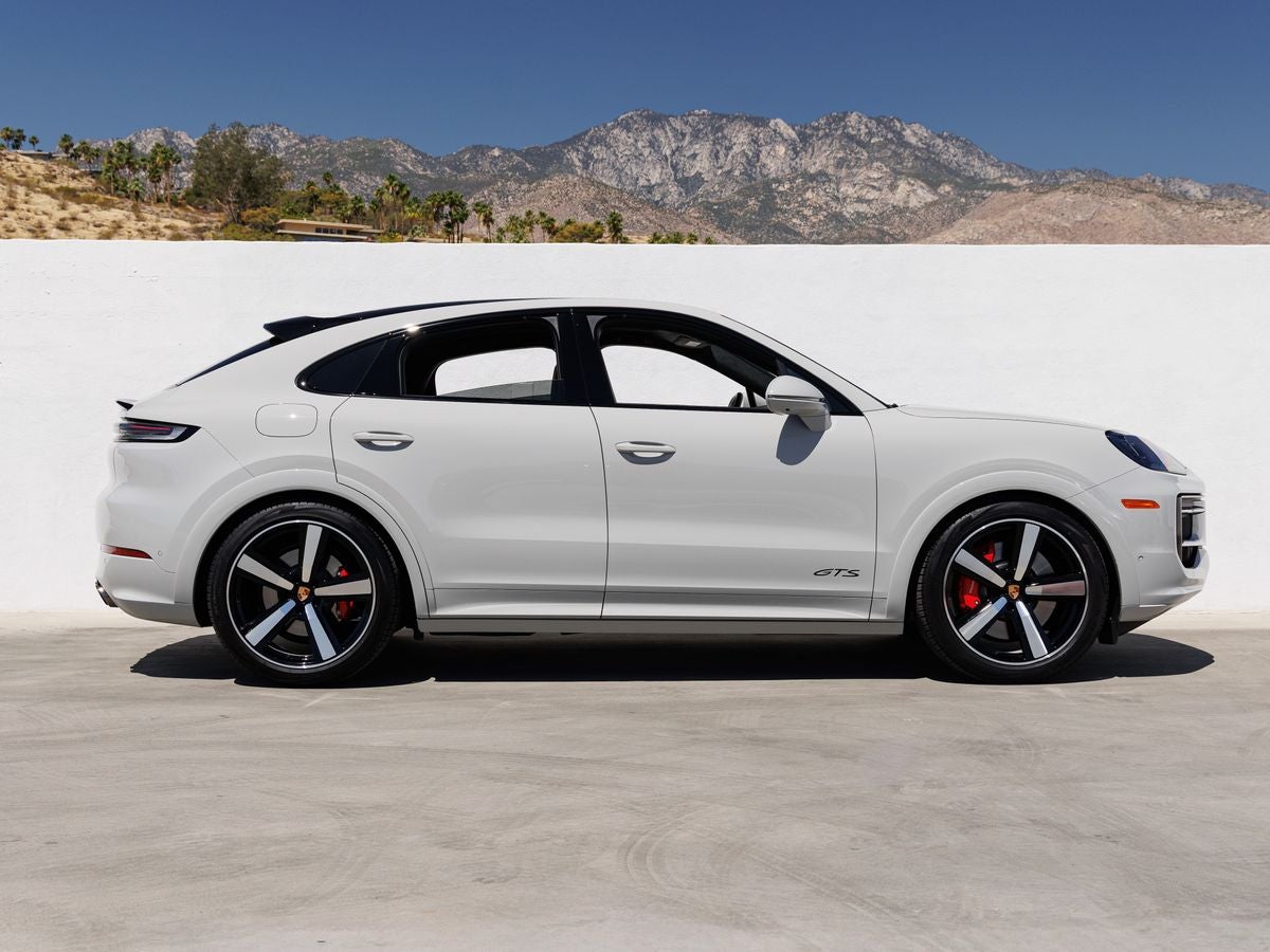 2026 Porsche Cayenne GTS