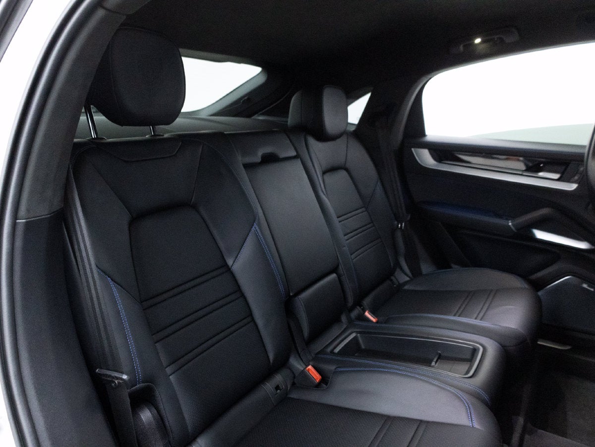 2024 Porsche Cayenne Cayenne Turbo GT