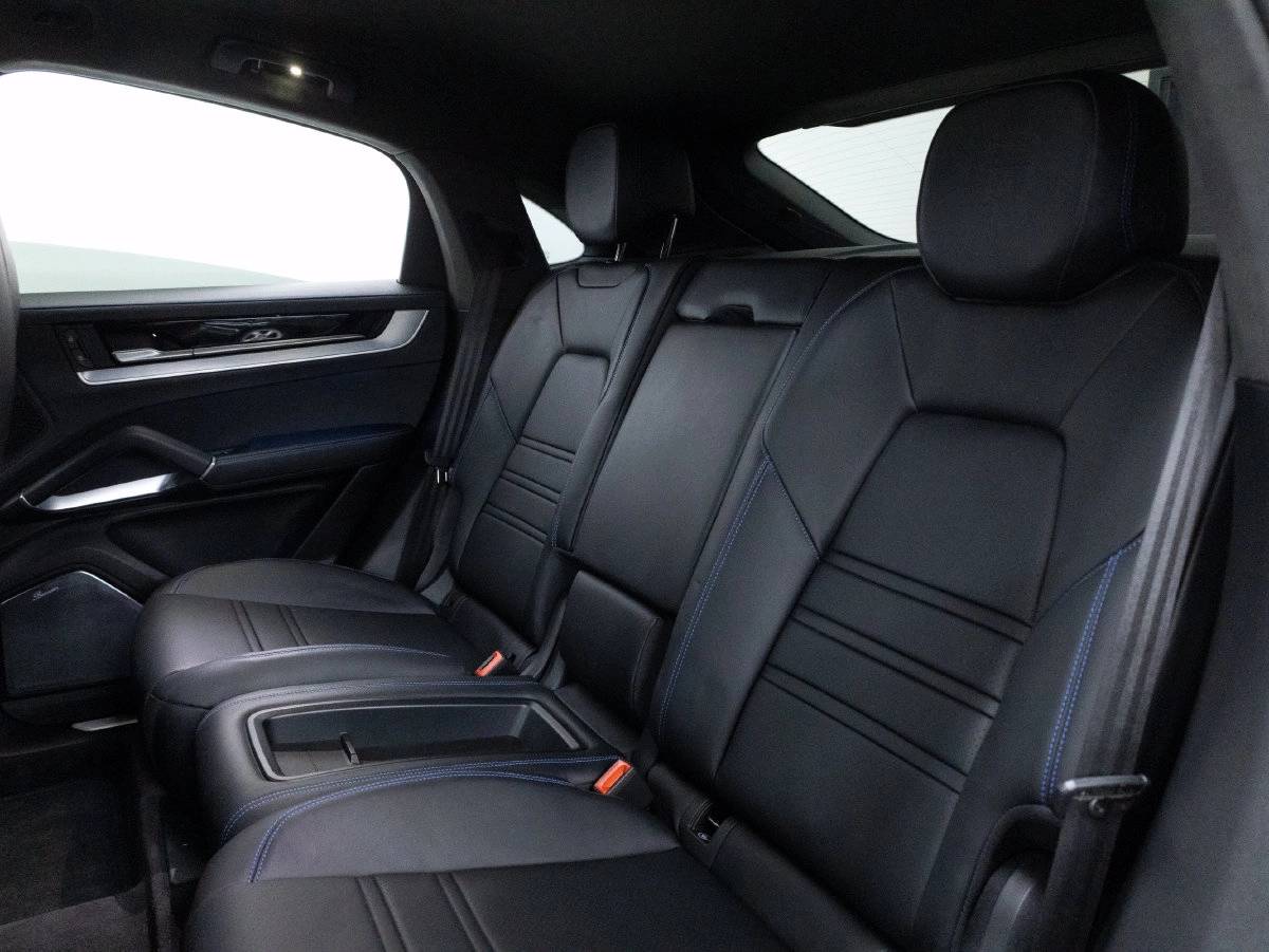 2024 Porsche Cayenne Cayenne Turbo GT