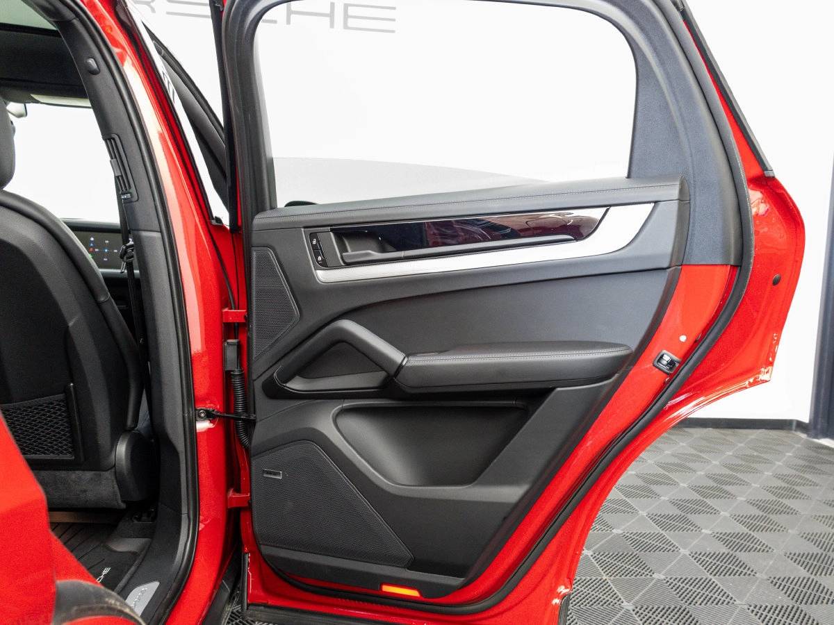 2026 Porsche Cayenne Cayenne S Coupe