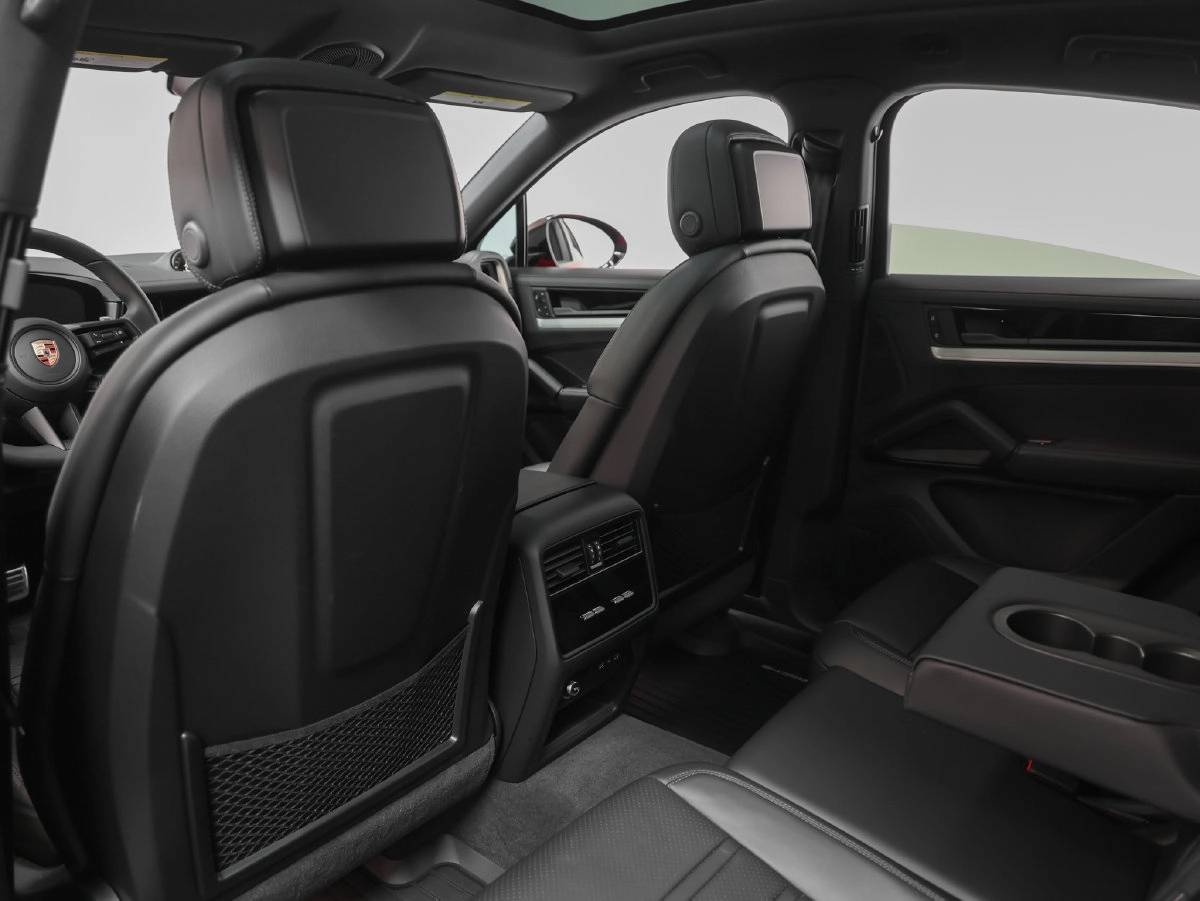 2026 Porsche Cayenne Cayenne S Coupe