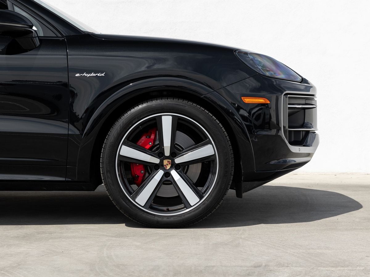2025 Porsche Cayenne S