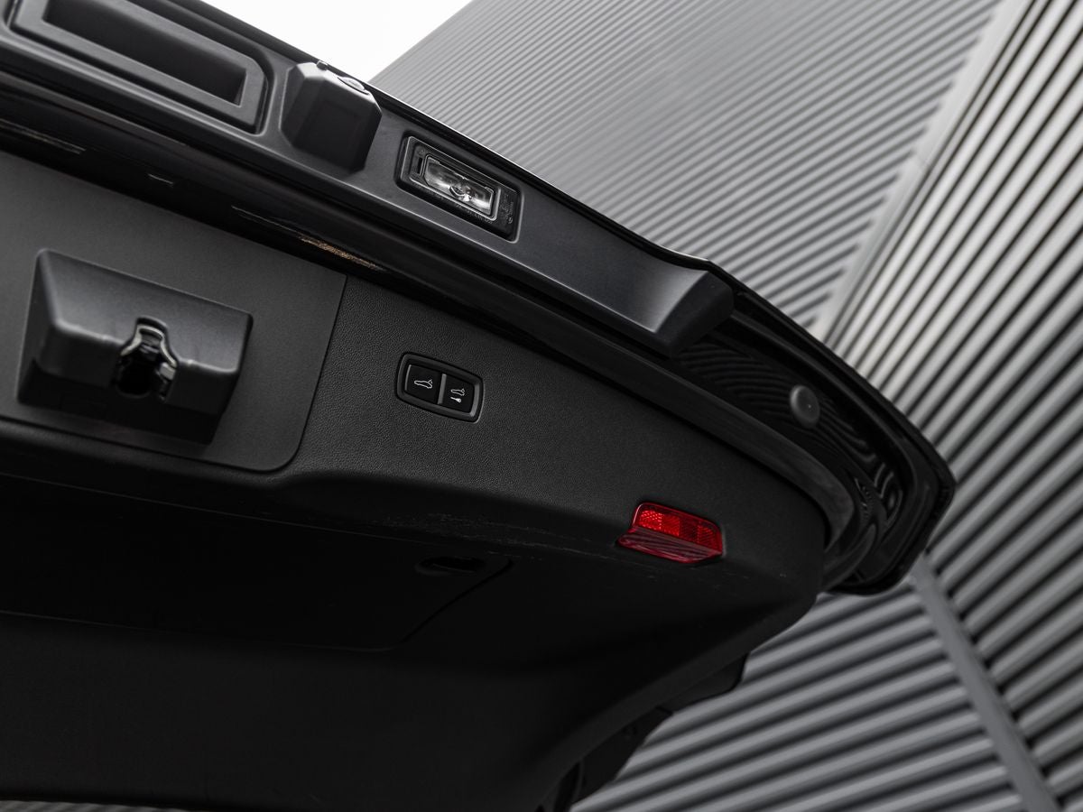 2025 Porsche Cayenne S