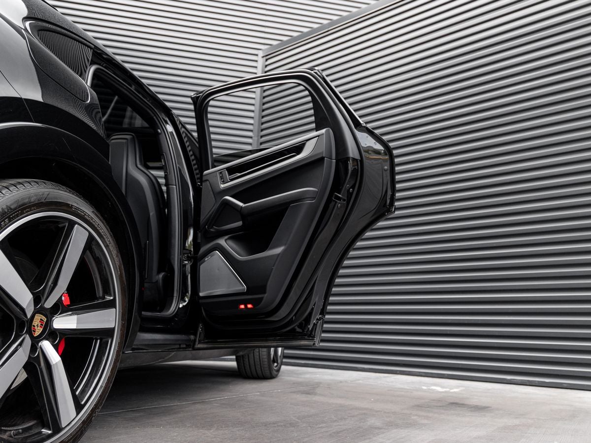 2025 Porsche Cayenne S