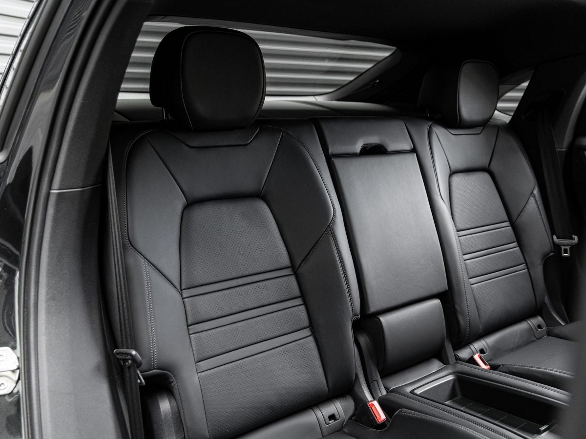 2025 Porsche Cayenne S