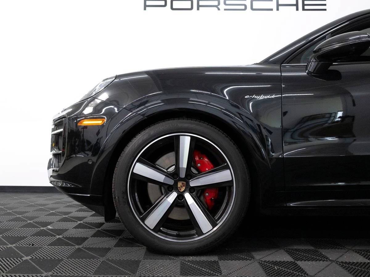 2025 Porsche Cayenne Cayenne S E-Hybrid Coupe