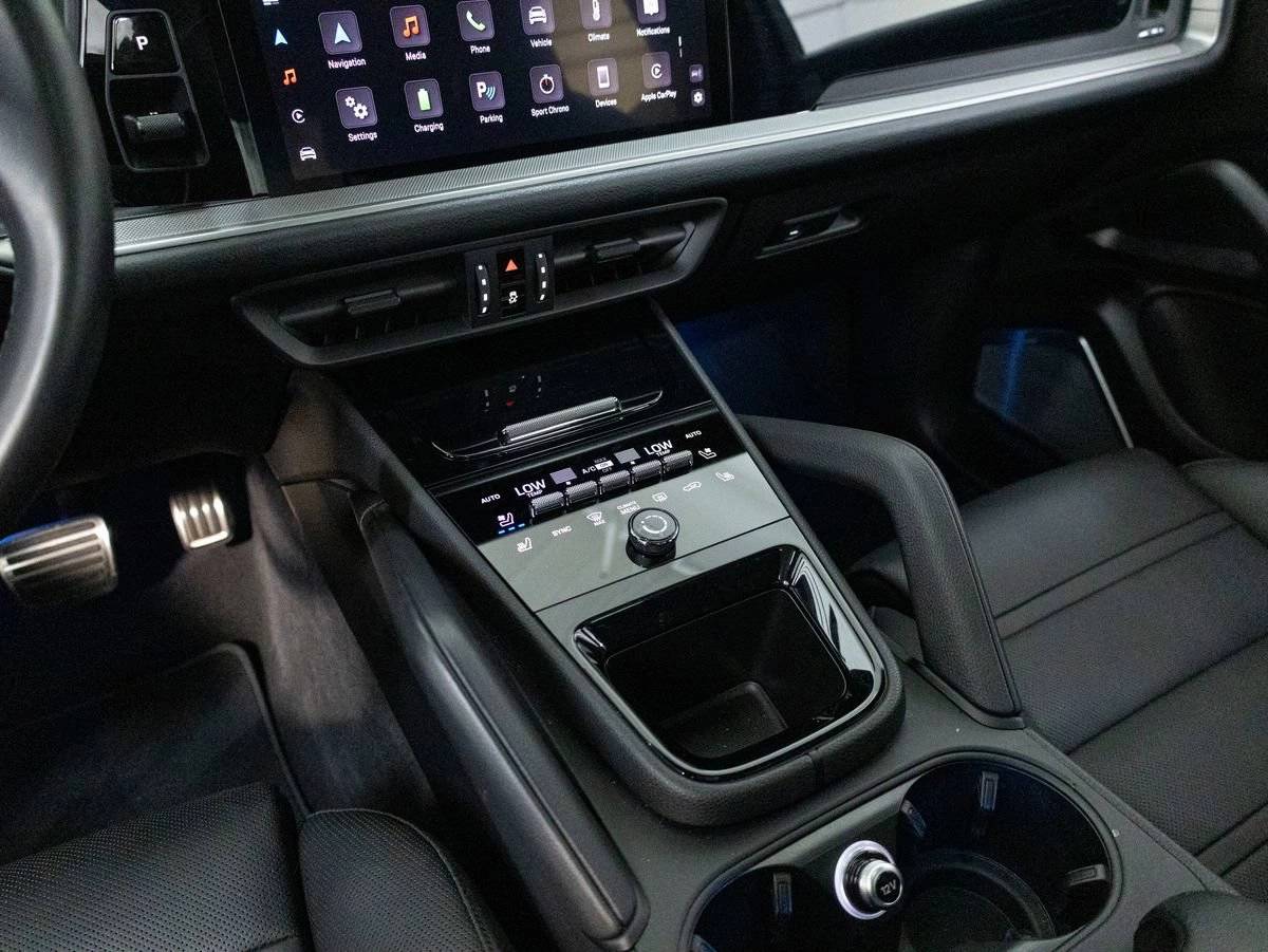 2025 Porsche Cayenne Cayenne S E-Hybrid Coupe