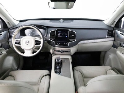 2021 Volvo XC90 T8 Inscription 6 Passenger