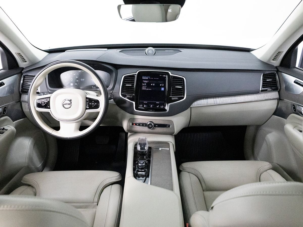 2021 Volvo XC90 T8 Inscription 6 Passenger
