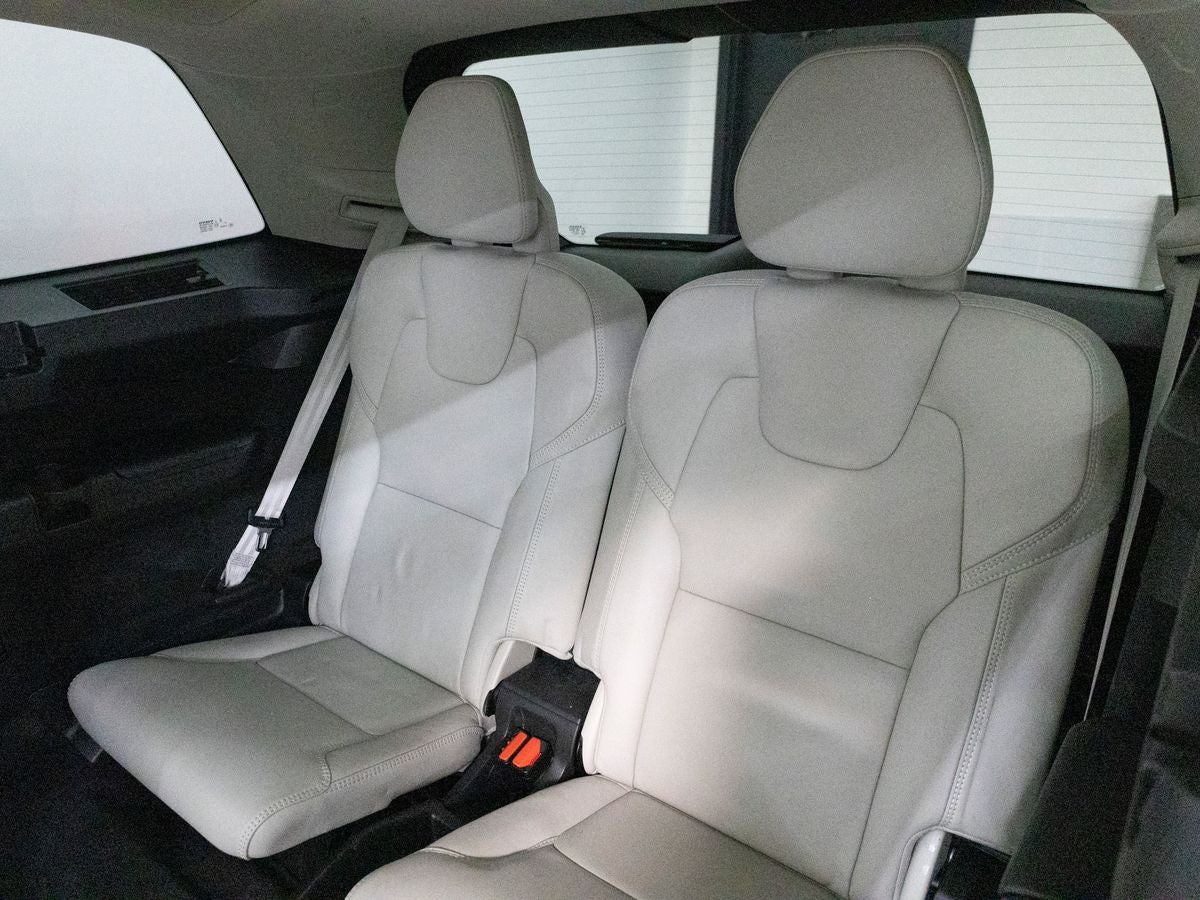 2021 Volvo XC90 T8 Inscription 6 Passenger