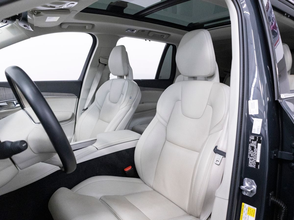 2021 Volvo XC90 T8 Inscription 6 Passenger