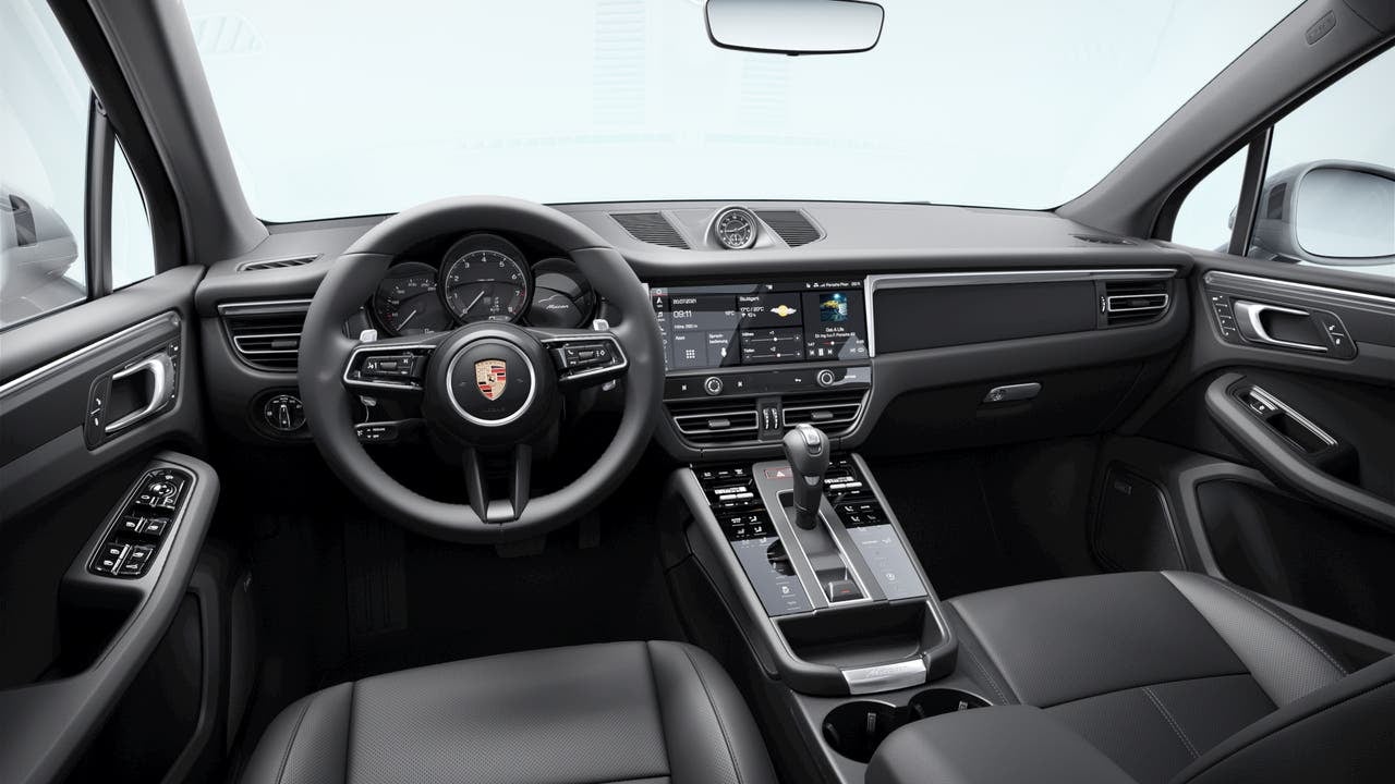 2026 Porsche Macan AWD
