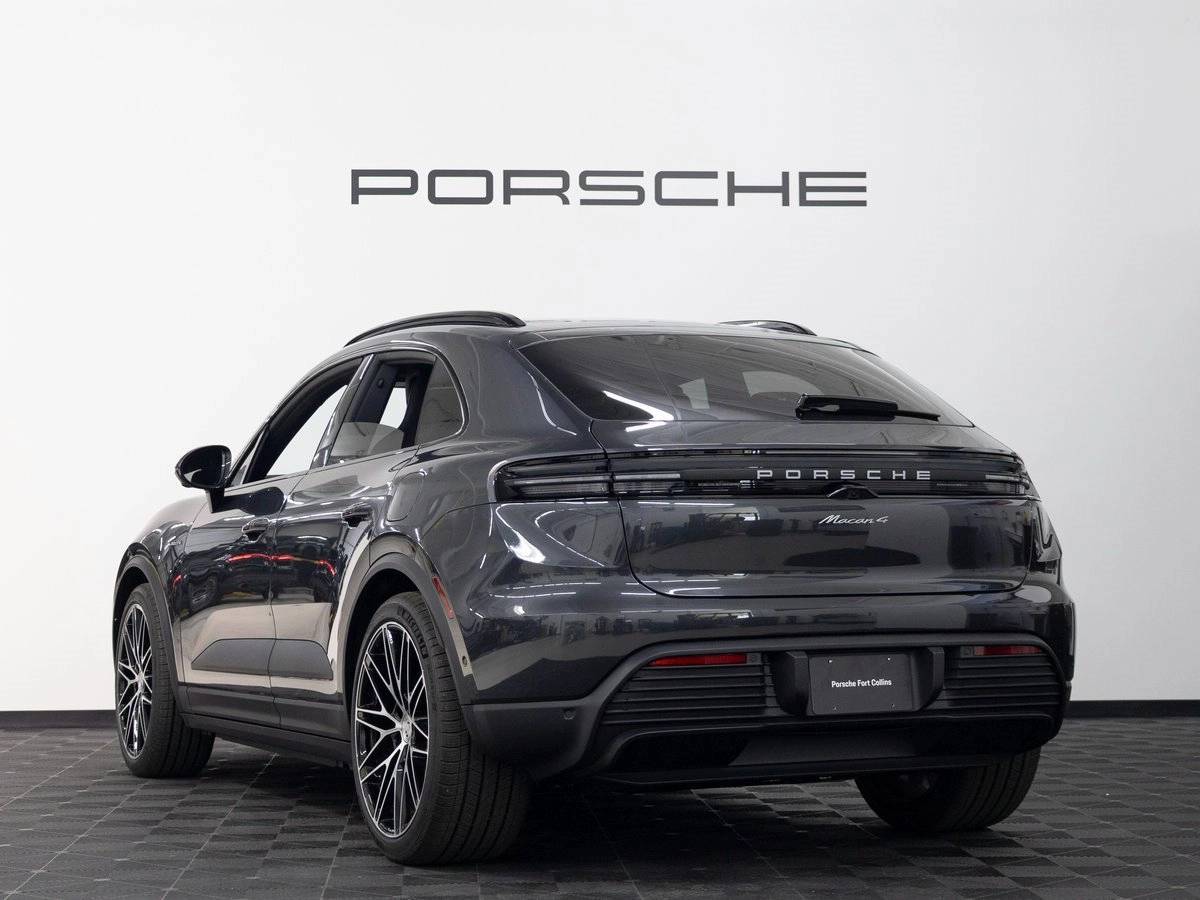 2026 Porsche Macan Macan 4 Electric