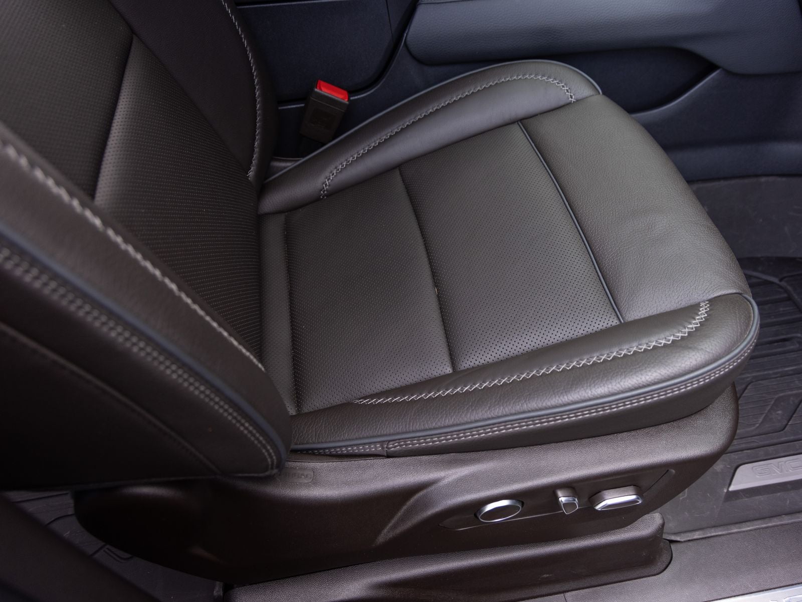 2023 GMC Yukon Denali Denali