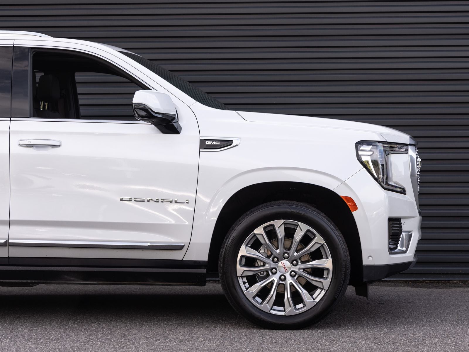 2023 GMC Yukon Denali Denali