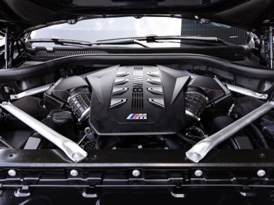 2024 BMW X7 M60i