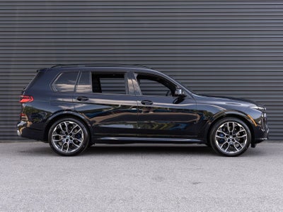 2024 BMW X7 M60i