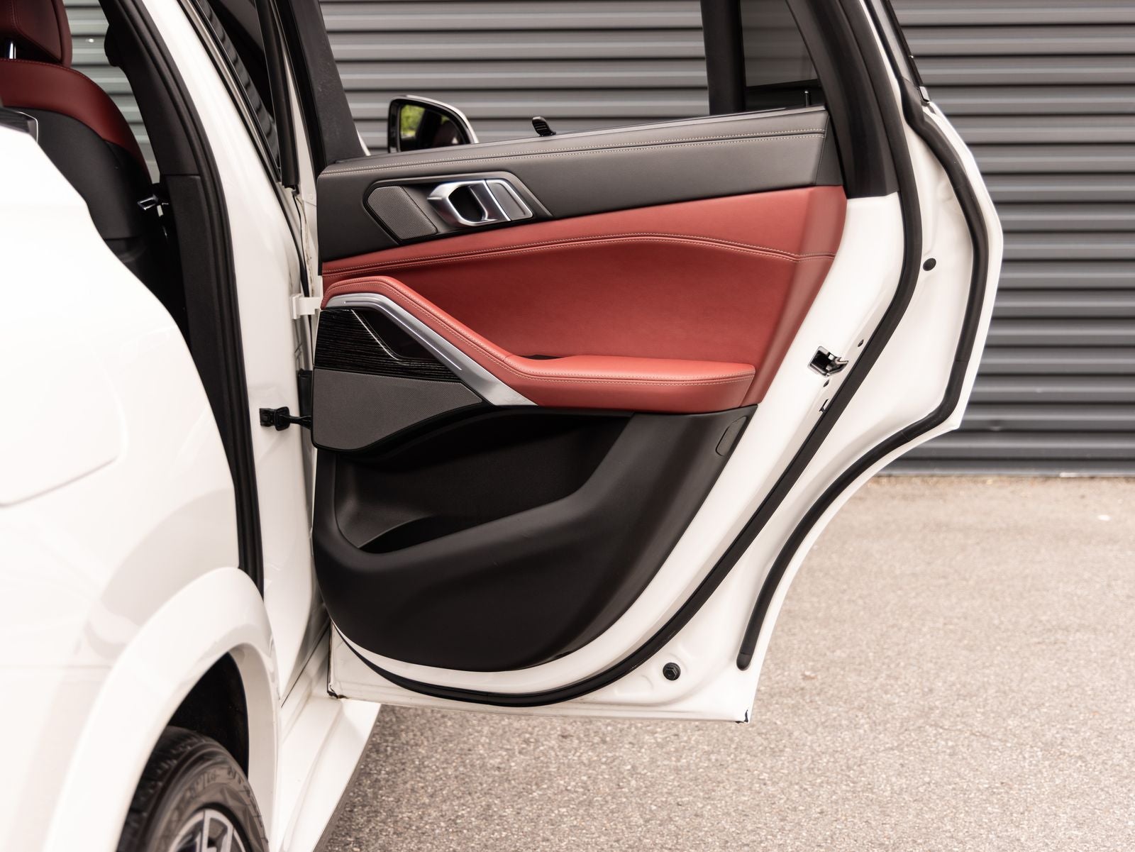 2024 BMW X6 xDrive40i