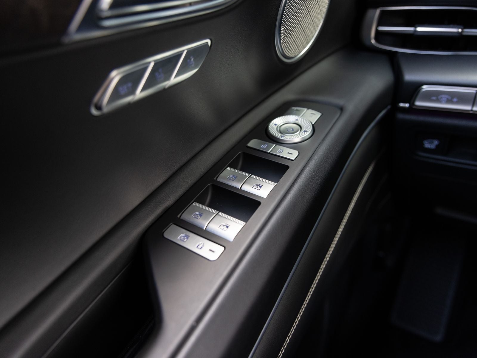 2024 Genesis GV80 Prestige Signature