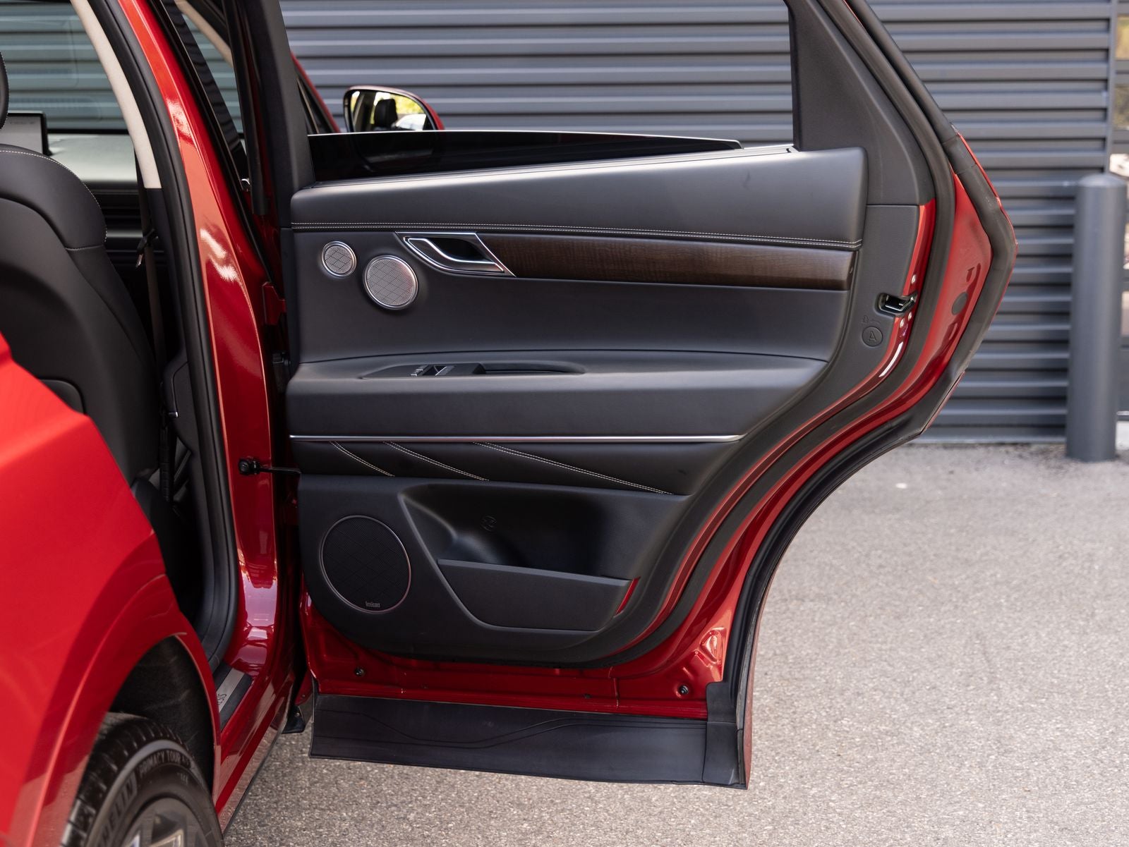 2024 Genesis GV80 Prestige Signature