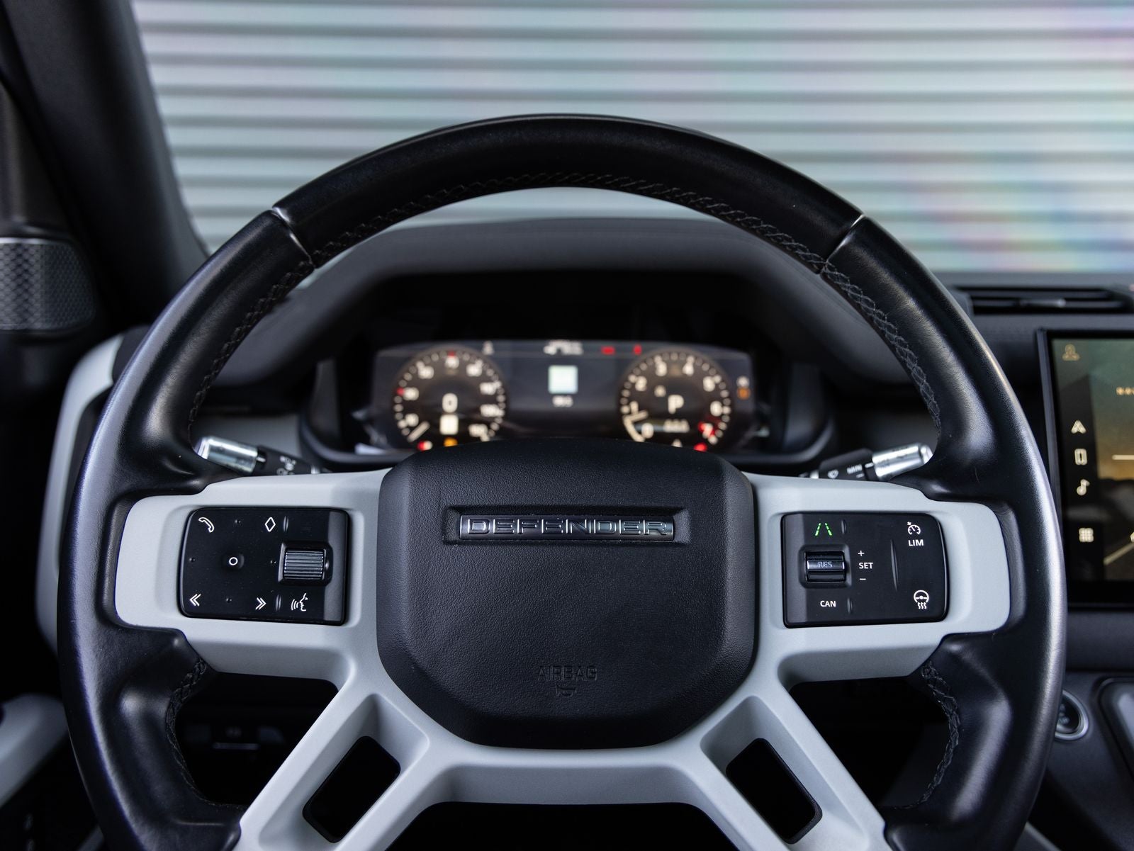 2022 Land Rover Defender S