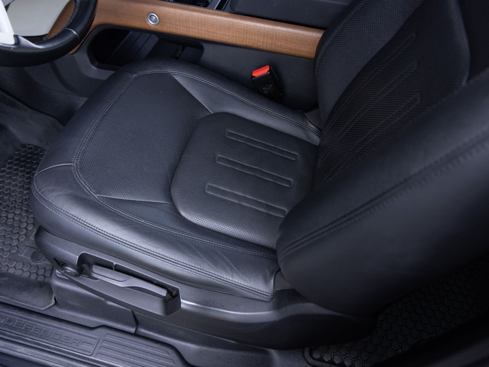 2022 Land Rover Defender S