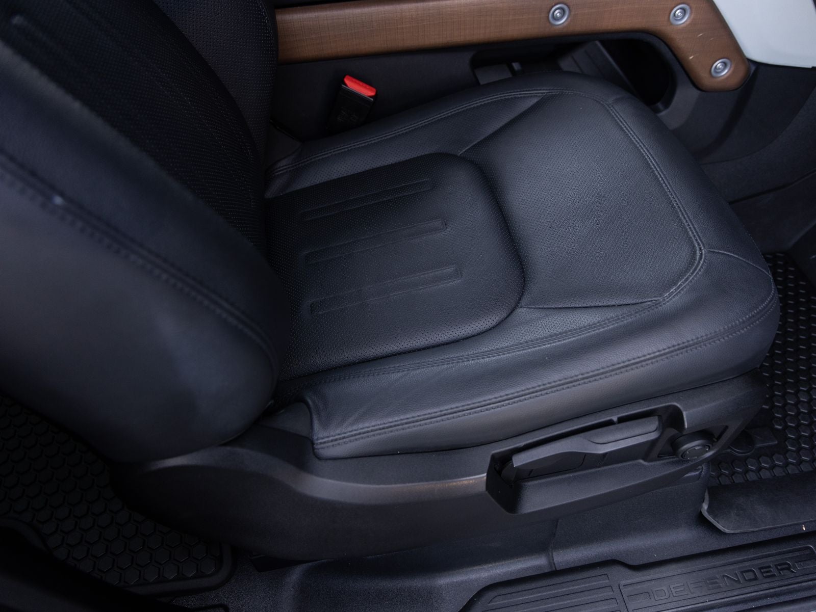 2022 Land Rover Defender S