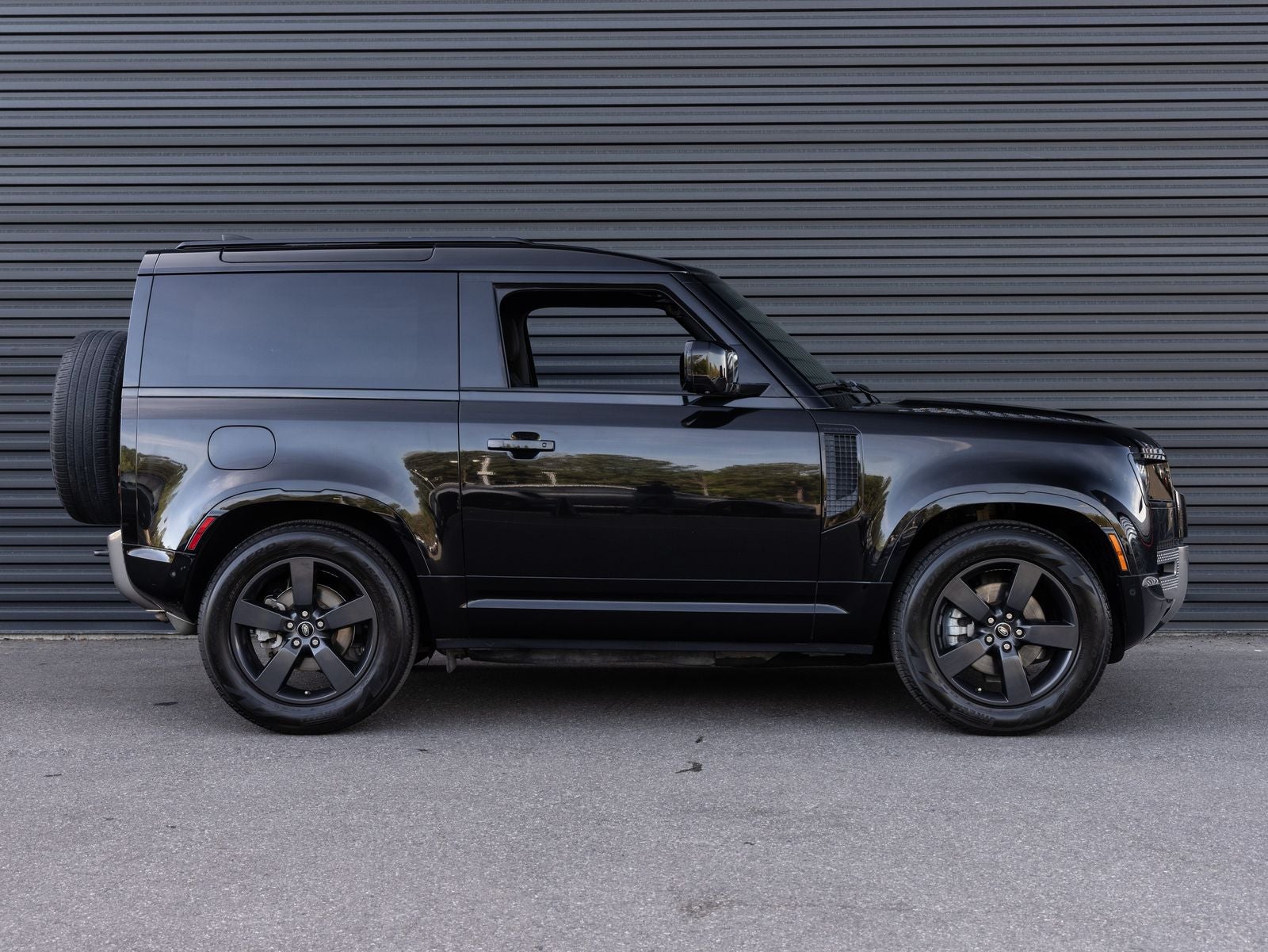 2022 Land Rover Defender S